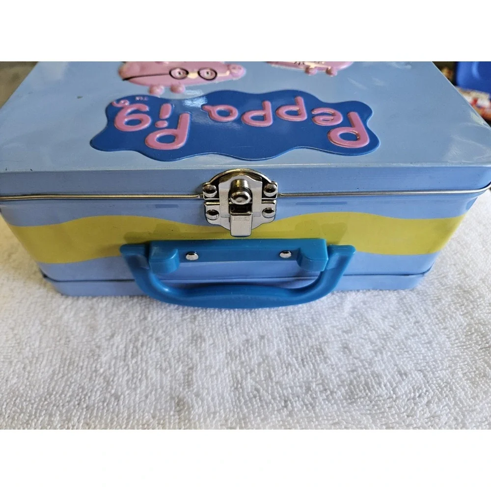 Peppa Pig Metal Lunchbox Blue‎  with Handle Toy Storage Lunch Pail NICE